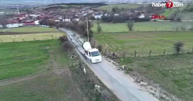 Bolu da oto kurtarıcıdan dev buketle ilginç evlilik teklifi