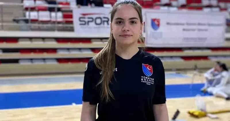 Milli eskrimci Alara Atmaca dan altın madalya Spor Haberleri