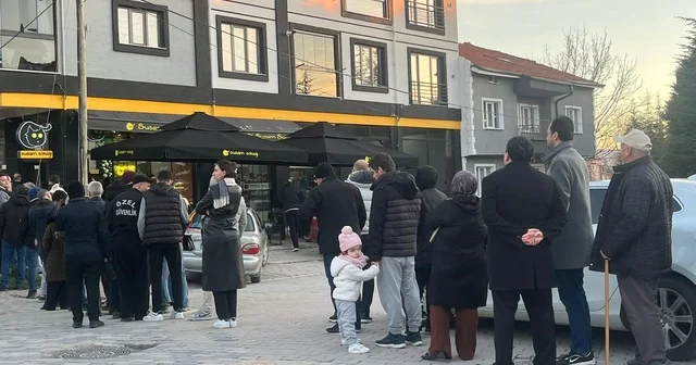 Ramazan pidesi kuyrukları uzuyor Kütahya Haberleri