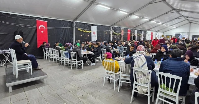 Asırlık vakıf geleneği yüzlerce vatandaşı aynı sofrada buluşturdu Çankırı Haberleri