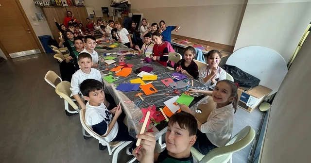 Minik öğrenciler mutfak ve tasarım atölyelerinde deneyim kazandı Sakarya Haberleri