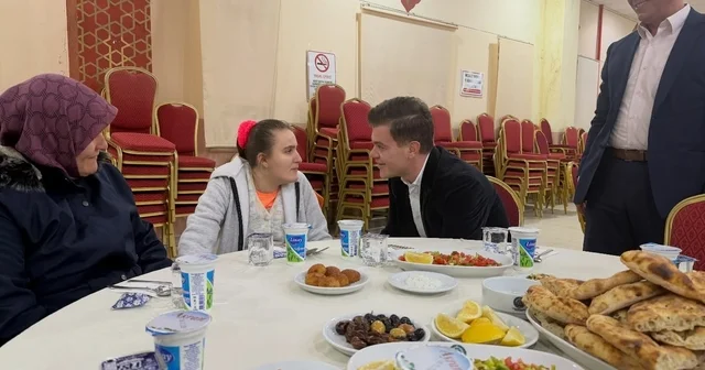 Simav Kaymakamı Karaloğlu, şehit yakınları ve gazilerle iftarda buluştu Kütahya Haberleri