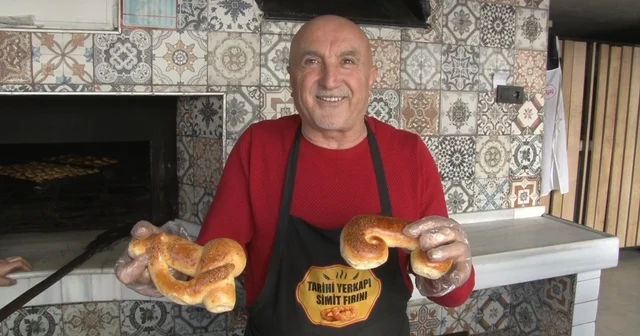 İftariyelik tabanca, kama, kılıç ve testiler çocukların gözdesi oldu Bursa da çocukların iple çektiği gelenek 93 yıllık gelenek bu ramazan da devam etti, çocuklar sıra oluyor Bursa Haberleri