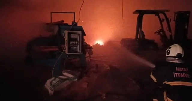 Payas ta marangoz atölyesinde yangın Hatay Haberleri