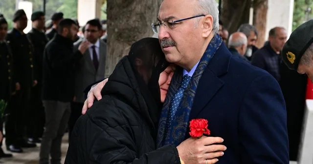 Valisi köşger şehit aileleri ve devlet korumasındaki çocuklarla bayramlaştı Denizli Haberleri