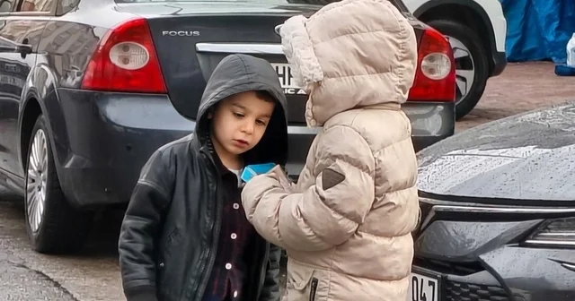 Bayram namazında çocuklara harçlık sürprizi Başkan Özdemir geleneği bozmadı Niğde Haberleri