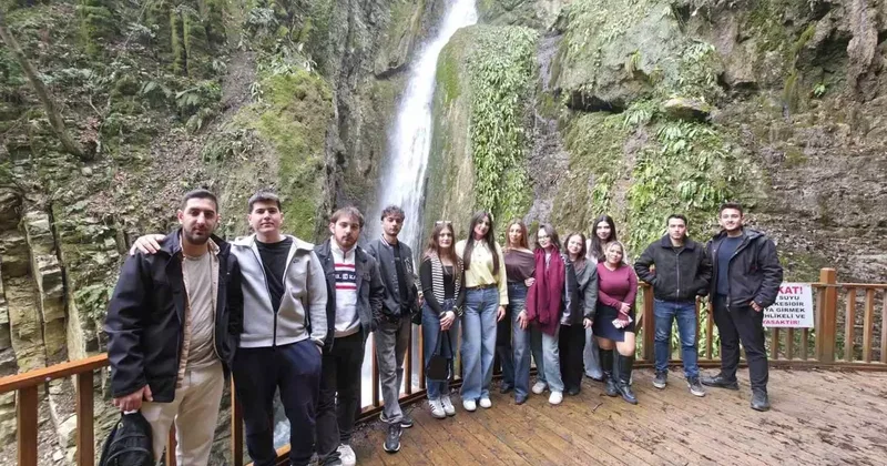 Hukuk öğrencileri Akçakoca’yı gezdi