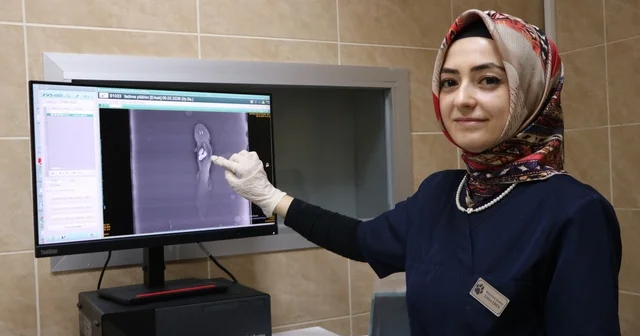 Akvaryumda taş yutan aksolotl balığı ameliyat edildi Kayseri Haberleri