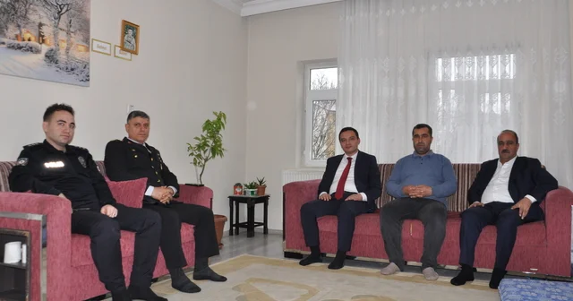 Hizan Kaymakamı Bilgin, şehit ailelerini ziyaret etti Bitlis Haberleri