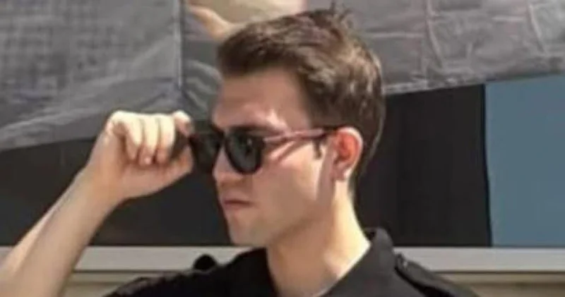 Isparta da çıkan tartışmada polis memuru öldü, babası ağır yaralandı