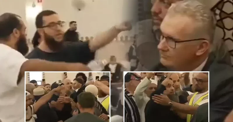 Camide ortalık karıştı! Başbakan Albanese içeri girince cemaat ayaklandı