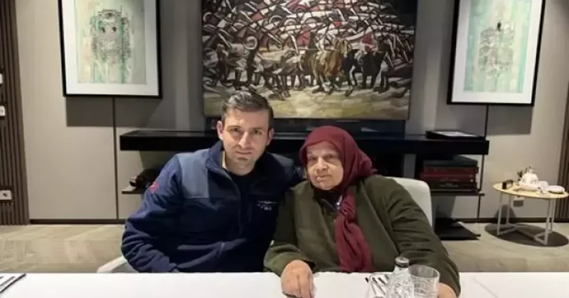 Selçuk Bayraktar Ramazan ayının son iftarını annesiyle yaptı