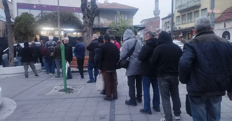 Emekli bayrama da kuyrukta girdi Sözcü Gazetesi