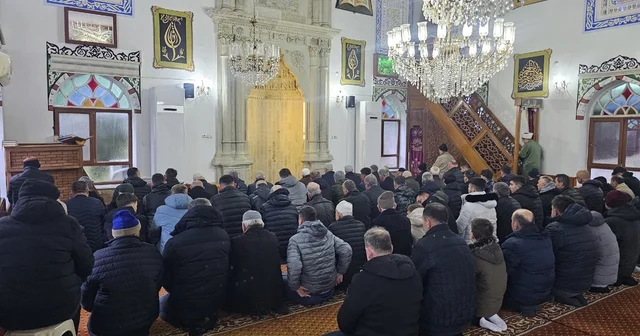 Bandırma da 72 yıllık gelenek cami içinde sürdürüldü Balıkesir Haberleri