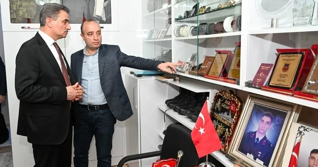 Şehit ailesine bayram ziyareti Erzurum Haberleri