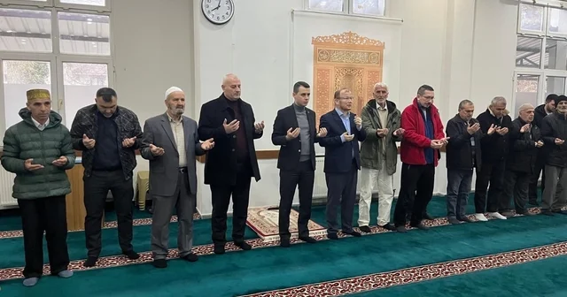 Çilimli de bayram coşkusu yaşandı dualar edildi bayramlaşıldı Düzce Haberleri