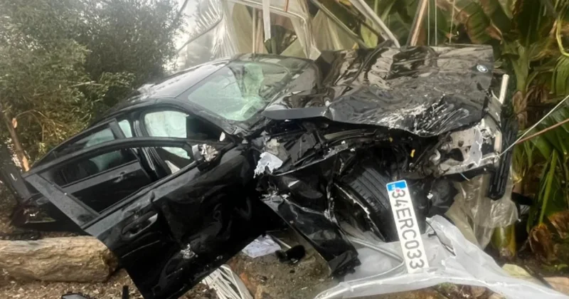 Alanya da otomobil muz serasına uçtu: 4 yaralı Sözcü Gazetesi