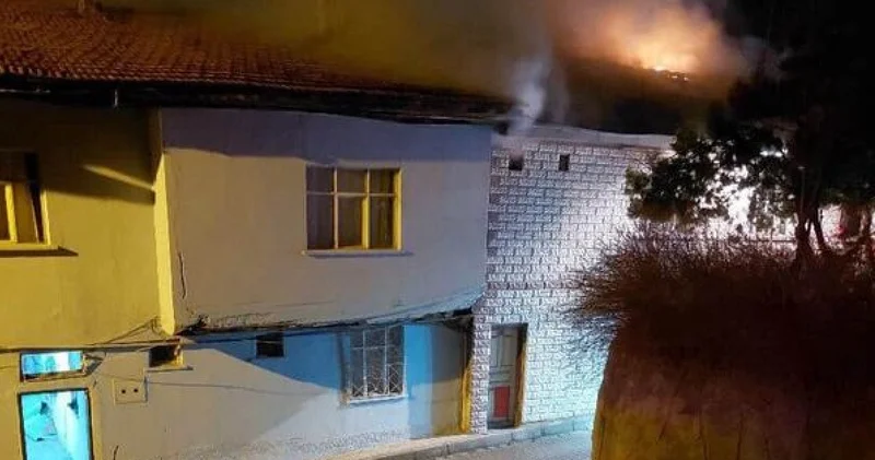 Çankırı’da ahşap ev alevlere teslim oldu: 2 ölü Son dakika haberleri