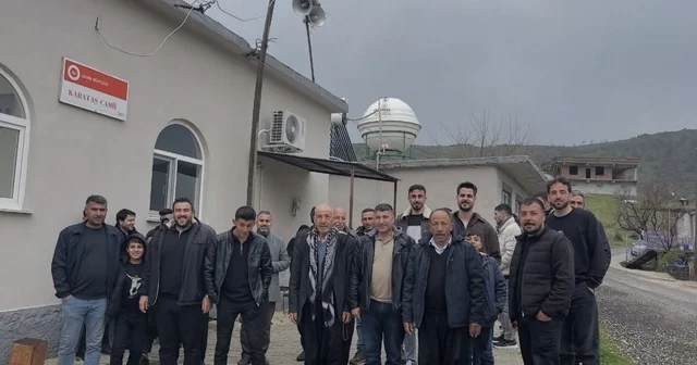 Çermik Karataş Mahallesinde 176 yıldır bayramlaşma geleneği devam ediyor Diyarbakır Haberleri