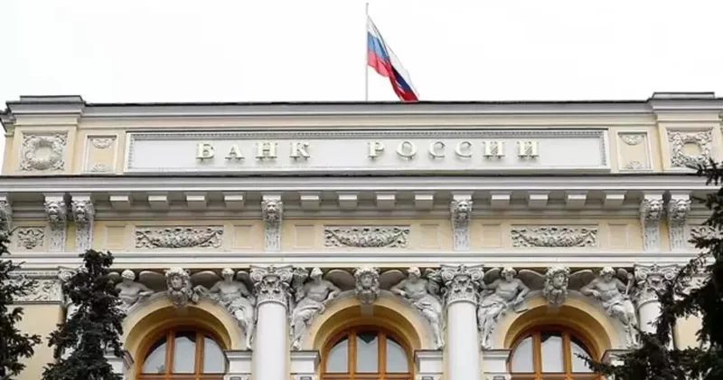 Rusya Merkez Bankası, faizi 50 baz puan indirdi