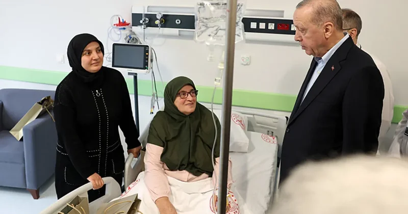 Başkan Erdoğan dan Güneysu da hastalara ziyaret! O diyalog yüreklere dokundu: Allah senden razı olsun
