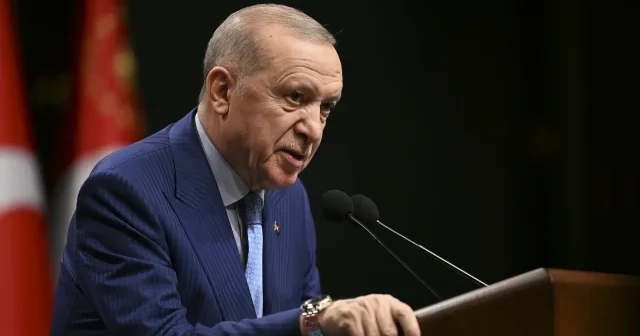 Cumhurbaşkanı Erdoğan: Manevi değerlerimize sahip çıkan adımlarımız hayat tarzına müdahale olarak yansıtıldı VİDEO İZLE