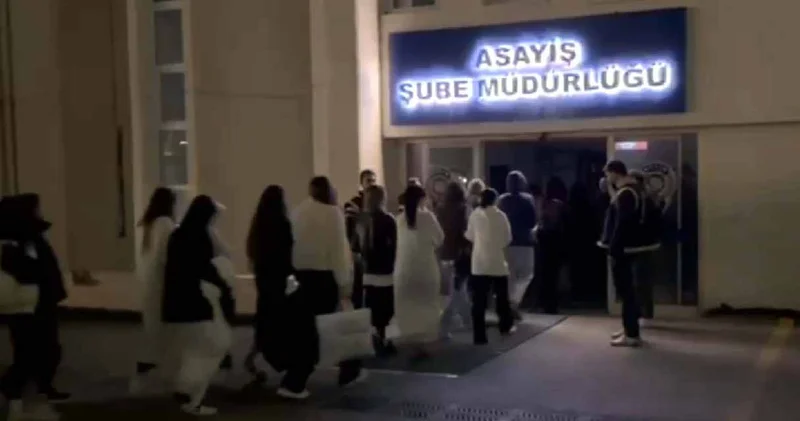 Ankara da 9 eğlence mekanına gece yarısı baskını: 29 kişi gözaltında