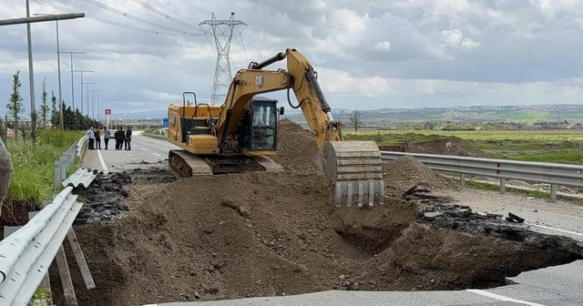 Batman da sağanak yağış nedeniyle yol çöktü, Güney Çevre Yolu ulaşıma kapatıldı Batman Haberleri