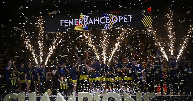 Hidayet Türkoğlu ndan Fenerbahçe ve Galatasaray a tebrik!