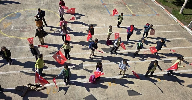 Şehit olan öğretmen ve öğrenciler için Hisarcık ta anlamlı etkinlik Kütahya Haberleri
