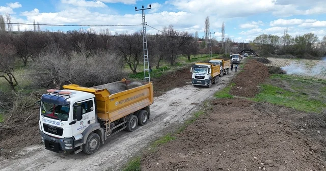 Malatya Büyükşehir Belediyesi Akçadağ da grup yolunu yeniliyor Malatya Haberleri