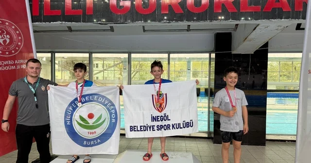 İnegöllü minik yüzücülerden 18 madalyalık gurur Bursa Haberleri