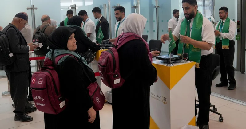 Türk hacı adayları kutsal topraklara gitti
