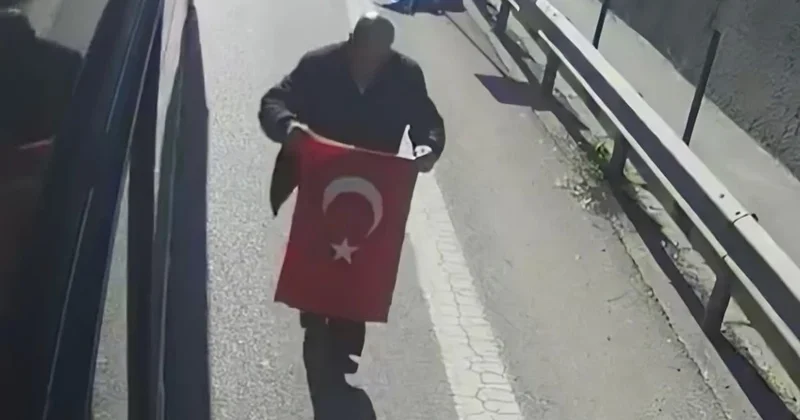Otobüs şoföründen alkışlanacak bayrak hassasiyeti