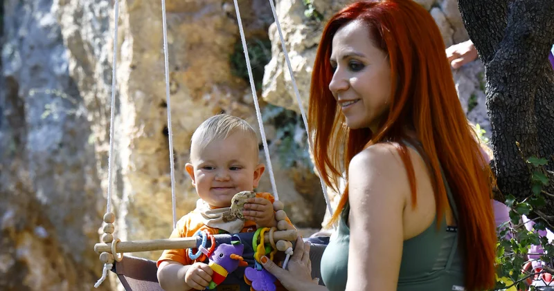 6 zirveye tırmandı! İşte 15 aylık dağcı bebek