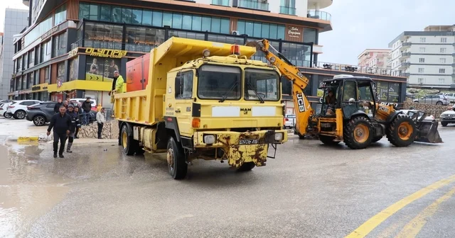 Mardin Büyükşehir Belediyesi ve MARSU ekipleri sahada seferber oldu Mardin Haberleri
