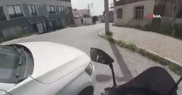 Korna çaldı, darp edildi: Trafik magandaları kameraya yansıdı