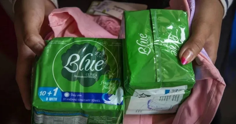 İç savaşın ortasında skandal karar! Hijyenik pedlere yasak getirildi