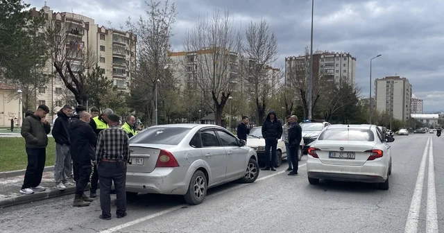 Dedesinin otomobiliyle gezen ehliyetsiz genci polis yakaladı Kayseri Haberleri