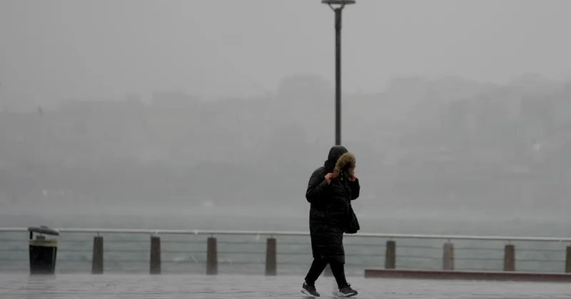 İstanbul da yarın akşamdan itibaren sağanak bekleniyor