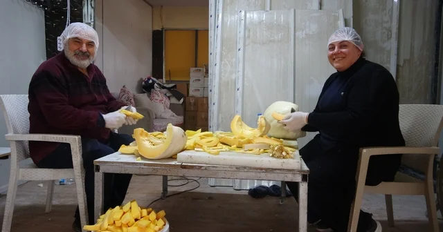 Tescilli lezzet kabak tatlısı depremzede ailenin ellerinde lezzet buluyor Hatay Haberleri