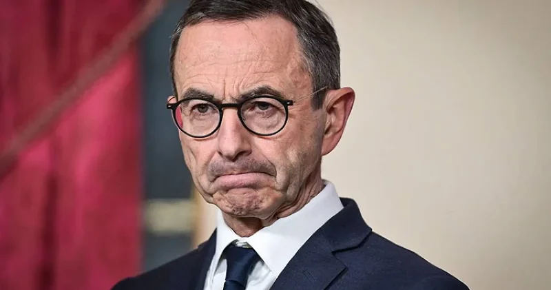 Fransa da başörtüsü düşmanı olan eski İçişleriş Bakanı Bruno Retailleau cumhurbaşkanı adayı oldu Dünya Haberleri