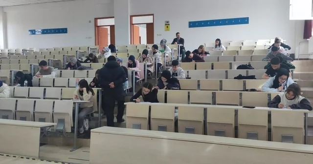 Hisarcık MYO da lise öğrencilerine yönelik süreç odaklı değerlendirme sınavı Kütahya Haberleri