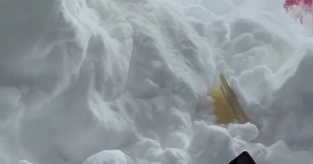 Bahar ayında kış manzarası: Karadağ da nefes kesen çalışma Erzincan Haberleri