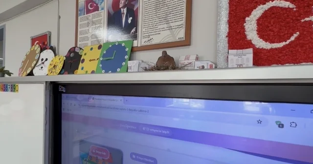 Anne kumru yuvasını okulun sınıfına kurdu Sınıfın minik misafiri öğrencilerin neşe kaynağı oldu Bursa Haberleri
