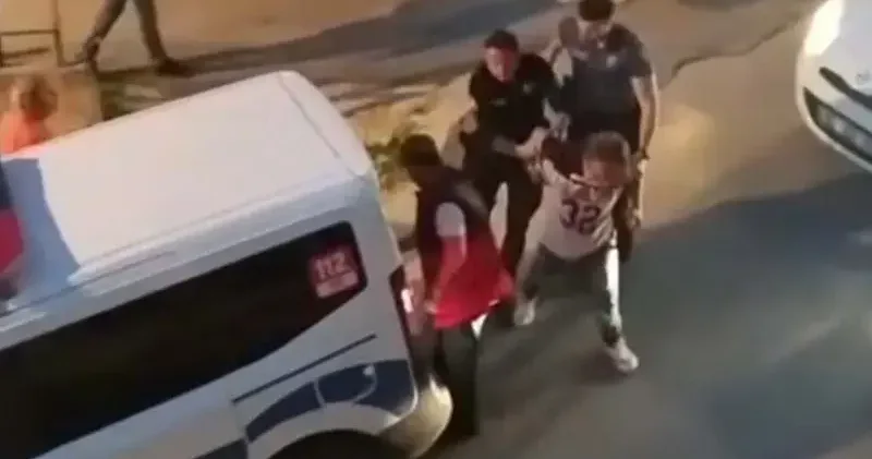 Kuşadası nda araçlara zarar veren alkollü kişi gözaltına alındı