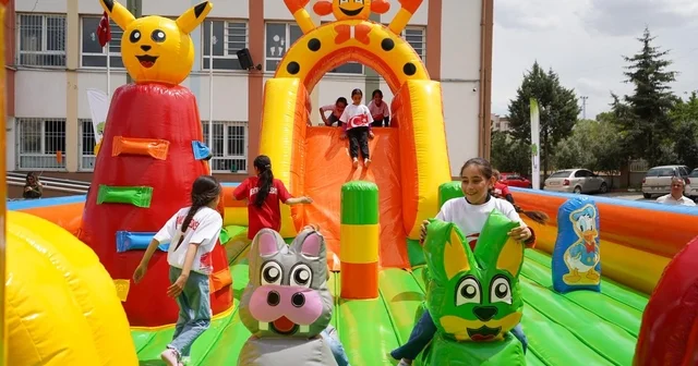 Şehitkamil den köy okulunda renkli şenlik Gaziantep Haberleri