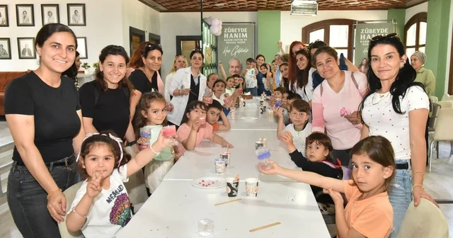Kepez de anne ve çocuklar renkli mum atölyesine katıldı Antalya Haberleri