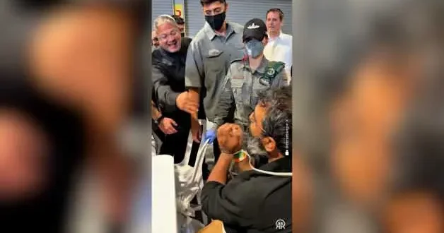 İsrailli aşırı sağcı Bakan Ben Gvir, Sumud Filosu aktivistlerini provoke etmeye çalıştı