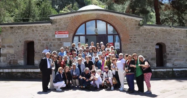 Nenehatun mezunları yarım asır sonra dünyanın merkezi Çorum da buluştu Çorum Haberleri